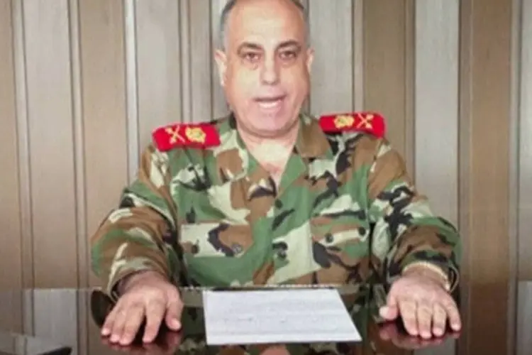 General Abdelaziz Jassim al-Shalal, chefe da polícia militar da Síria, discursa em vídeo divulgado na internet (Social Media Website via Reuters TV/Reprodução)
