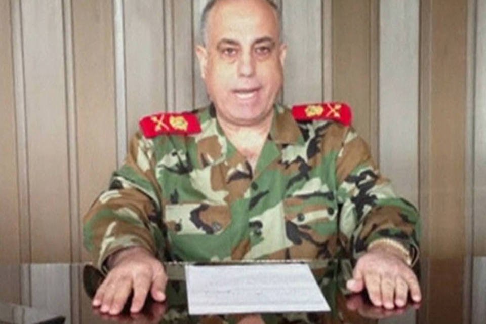 Chefe da polícia militar síria anuncia deserção