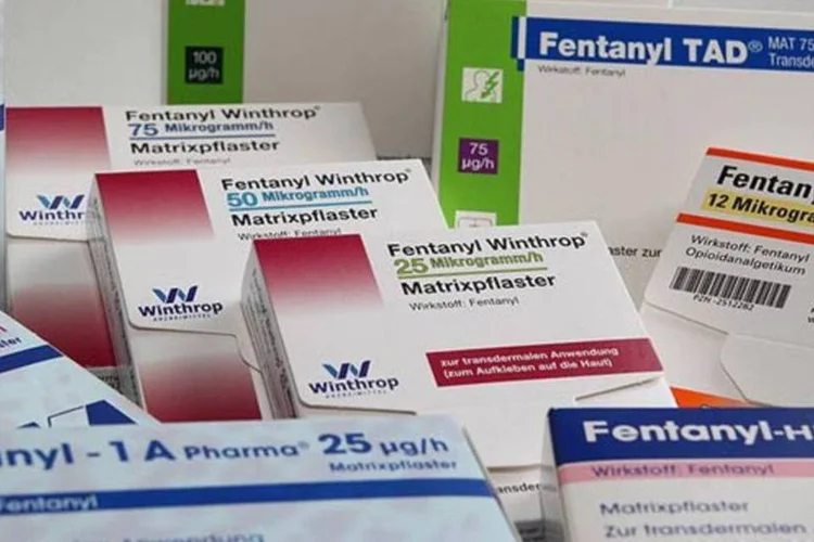 
	Rem&eacute;dios Gen&eacute;ricos: a Anvisa determinou o recolhimento do estoque do medicamento no mercado
 (Alcibiades/Wikimedia Commons)