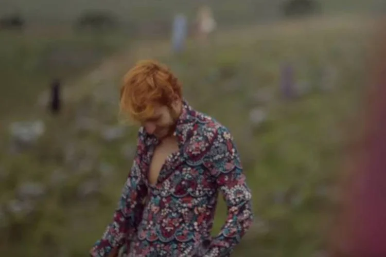 
	Comercial da C&amp;A sobre moda sem g&ecirc;nero: cenas mostram desde uma mulher vestindo uma cueca at&eacute; um homem com um vestido
 (Reprodução/YouTube)