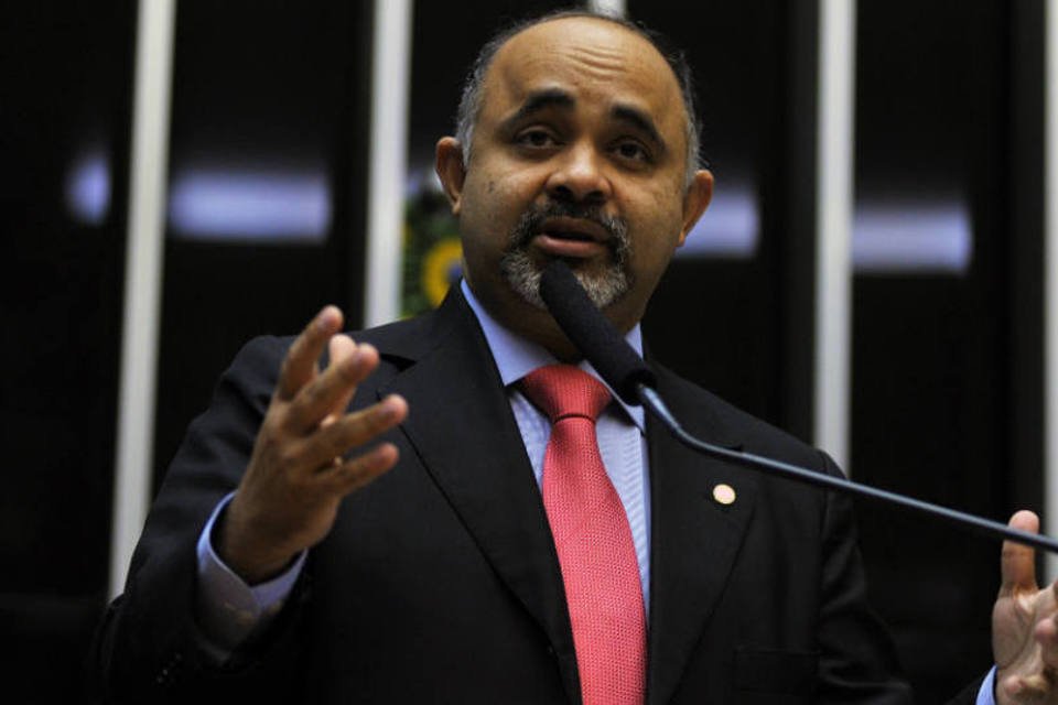 Ministro mostra confiança em laboratório antidoping do Rio
