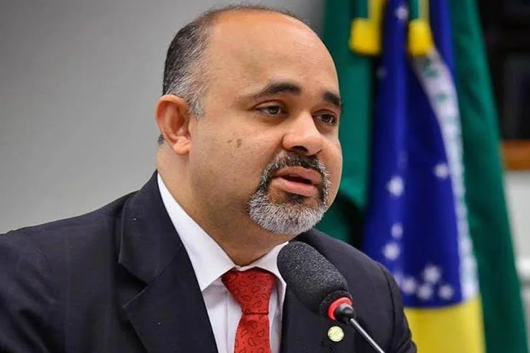 
	George Hilton: o Minist&eacute;rio do Esporte deve assumir um novo perfil e passar a investir em projetos voltados para o combate &agrave;s drogas
 (Divulgação)