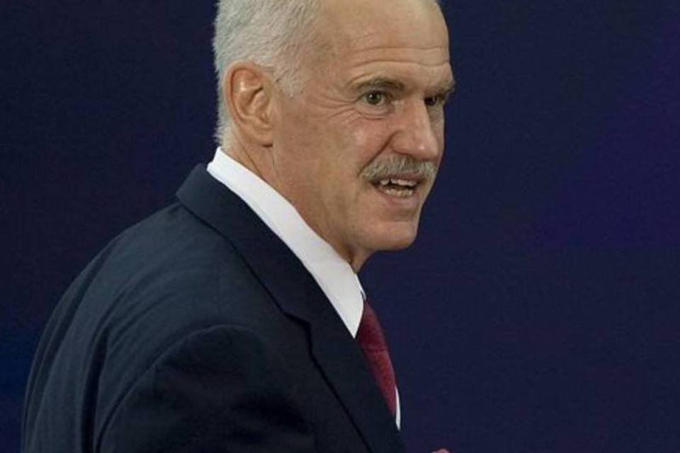 Papandreou anuncia governo de união nacional