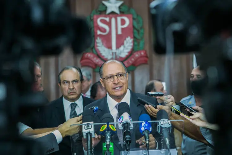 
	Geraldo Alckmin:&nbsp;&quot;a recompensa pode servir para ajudar na elucida&ccedil;&atilde;o de um crime ainda n&atilde;o resolvido ou na captura de um criminoso que ainda n&atilde;o foi detido&quot;, afirmou o governador
 (Alexandre Moreira/Divulgação/Governo do Estado de São Paulo)