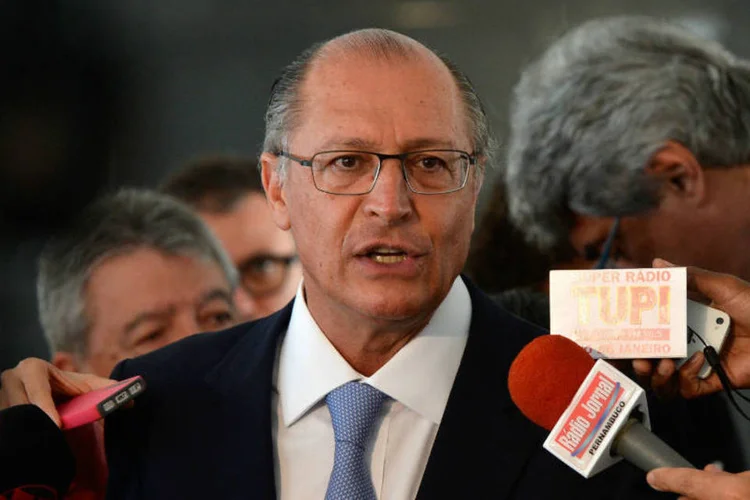 
	Alckmin: v&aacute;rias propostas j&aacute; haviam tido a licita&ccedil;&atilde;o anunciada pela gest&atilde;o. Dentre elas: a constru&ccedil;&atilde;o de f&oacute;runs, da Linha 20-Rosa do Metr&ocirc; e do Expresso ABC, da CPTM
 (Wilson Dias/Agência Brasil)