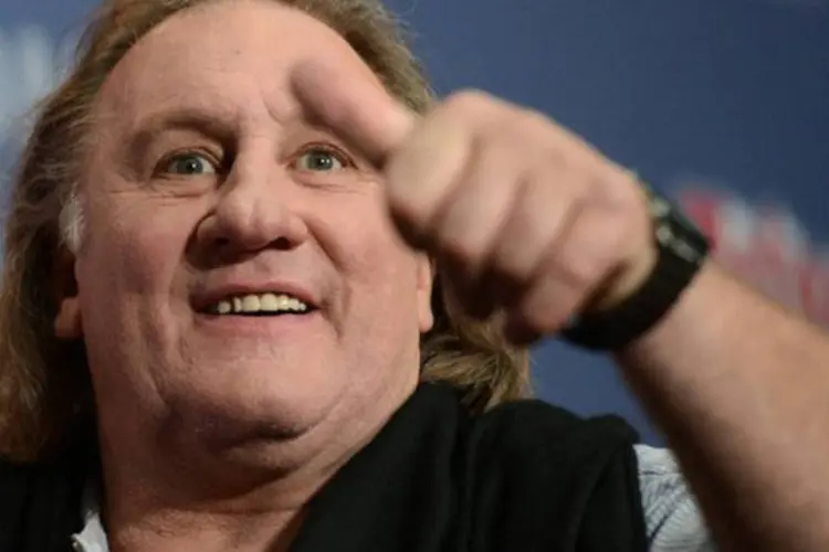 
	Gerard Depardieu durante sess&atilde;o do novo filme Asterix: ele comparece com frequ&ecirc;ncia a festivais de cinema na R&uacute;ssia e a outros eventos com famosos deste pa&iacute;s
 (Johannes Eisele/AFP)