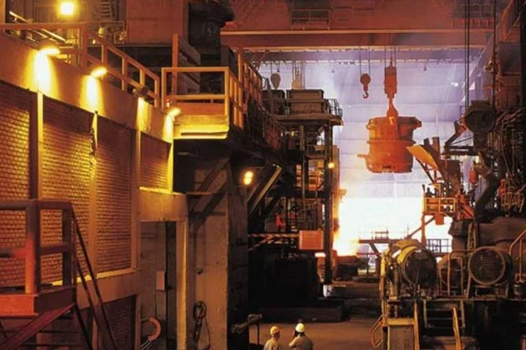 Aciaria da Gerdau: siderúrgica é uma das que deve se beneficiar das obras para a Copa (Divulgação/Gerdau)