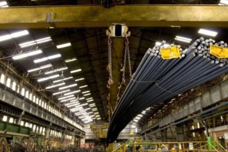 Uma das unidade de laminação da Gerdau: empresa registrou melhora no lucro do primeiro trimestre. (.)
