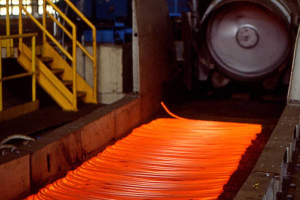 IABr espera queda de 2,5% na produção de aço em 2014