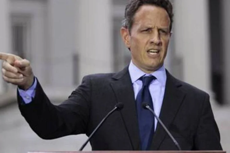Secretário do Tesouro dos EUA, Timothy Geithner, fala sobre a reforma financeira em Washington.  (.)