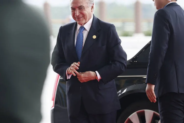 Temer: “Juntamente com o Congresso Nacional, instituiremos um teto constitucional para o crescimento das despesas governamentais" (Getty Images/Pool)