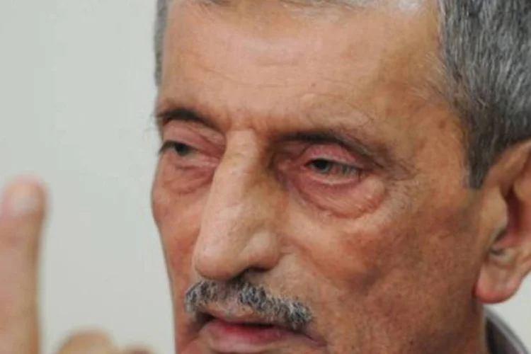 
	Ghulam Ahmed Bilur: &quot;o assassinato n&atilde;o &eacute; algo bom, mas hoje &eacute; a &uacute;nica solu&ccedil;&atilde;o, porque os pa&iacute;ses ocidentais n&atilde;o fizeram nada&quot;&nbsp;
 (Aamir Qureshi/AFP)