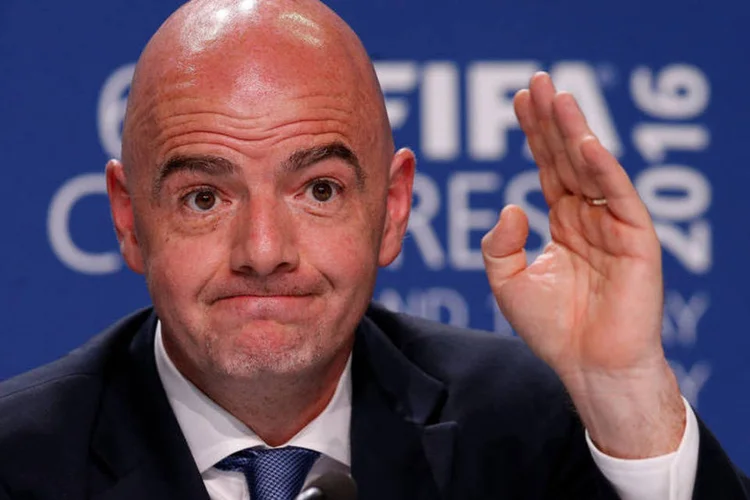 Gianni Infantino: dirigente fez questão de enviar mensagens de condolências em português (Henry Romero / Reuters)