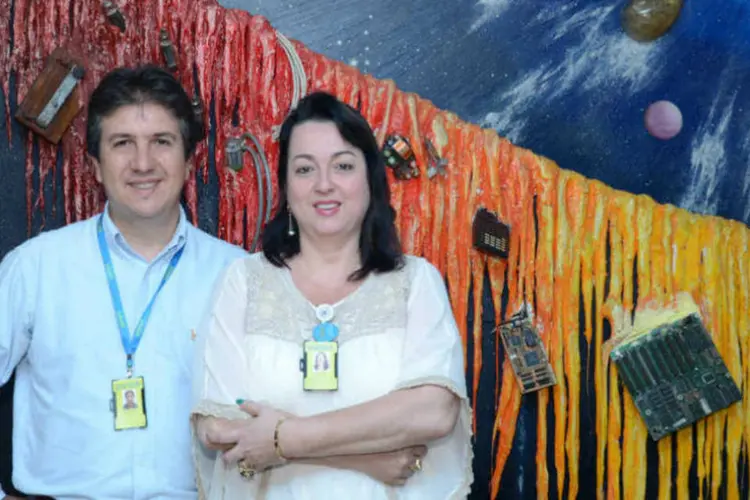 Osvaldo Antonio Lucho Junior e Carla Lucha, da Gigalink:negócio espera passar dos R$ 20 milhões, com crise e tudo (Reprodução/Endeavor)