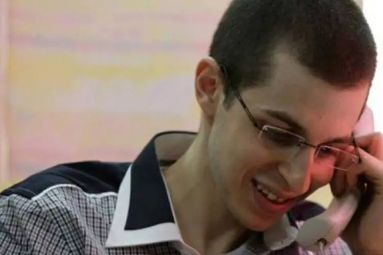 Depois de 5 anos em poder do Hamas, Gilad Shalit já está em Israel (AFP)