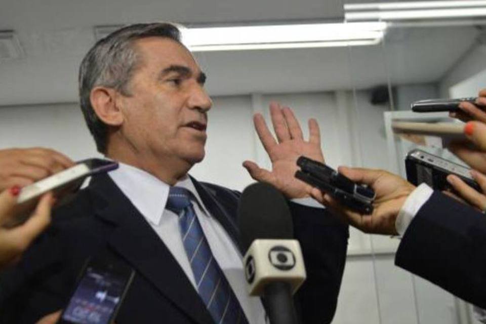 Gilberto Carvalho deixa governo e assume Conselho do Sesi