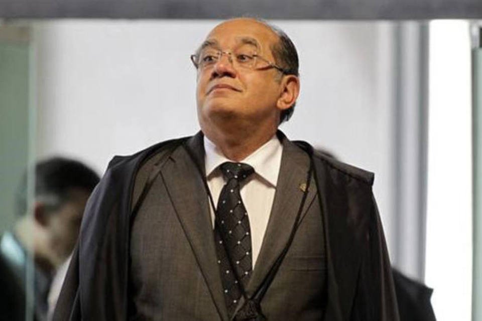 Juristas pedem ao Senado impeachment de Gilmar Mendes