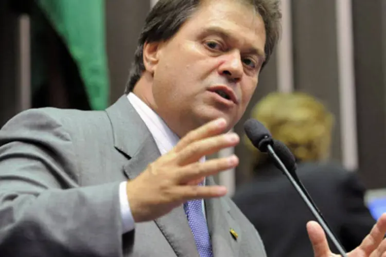 
	Gim Argello: a opera&ccedil;&atilde;o prendeu o ex-senador acusado de receber propina em troca de sua atua&ccedil;&atilde;o pol&iacute;tica em comiss&otilde;es que investigavam a Petrobras
 (Geraldo Magela/Divulgação)