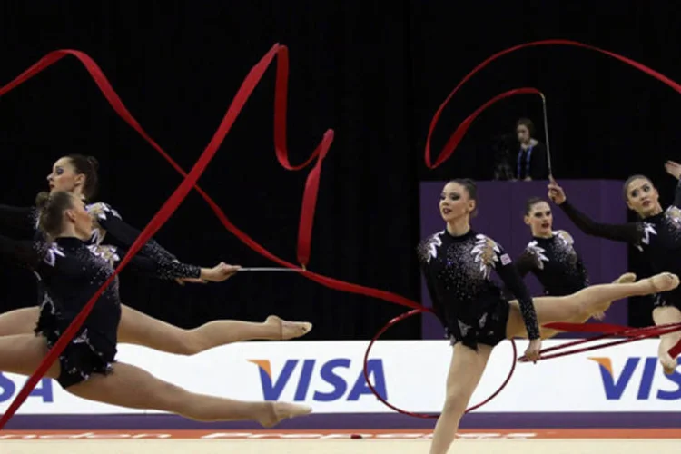 Ginastas nas Olimpíadas de Londres: Adrian Gomes sofre lesão na vértebra lombar e é substituída por Harumi de Freitas (London 2012/Divulgação)