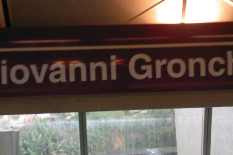 Placa da estação Giovanni Gronchi, da Linha 5 - Lilás do metrô: problema começou ontem, após queda da rede aérea entre as estações Giovanni Gronchi e Santo Amaro (Brugui07/Wikimedia Commons)