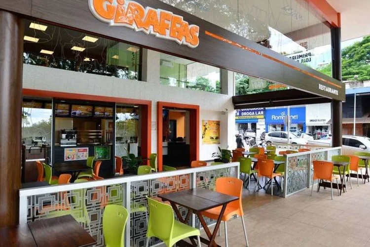 
	Giraffas: No ano passado, a rede de alimentos abriu 27 novos restaurantes e prev&ecirc; abrir outros 43 em 2016
 (Divulgação/Giraffas)
