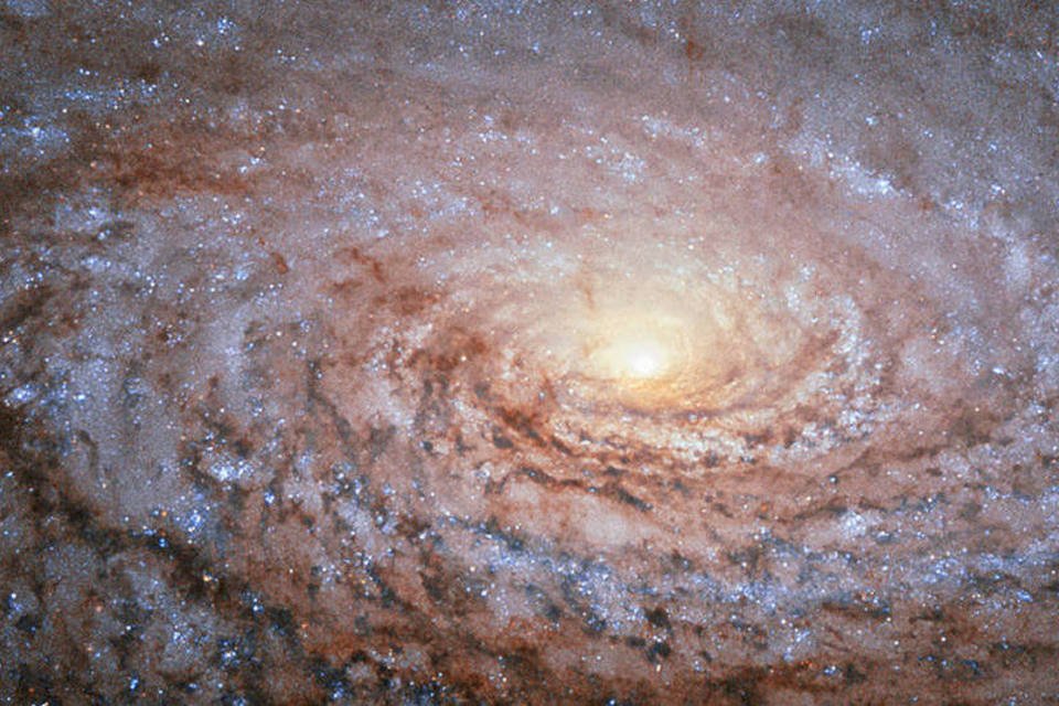 Universo pode desaparecer antes do previsto, diz estudo