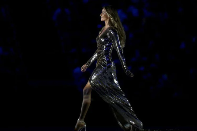 Gisele Bündchen: modelo desfilou na abertura da Olimpíada (Reuters/Damir Sagolj)