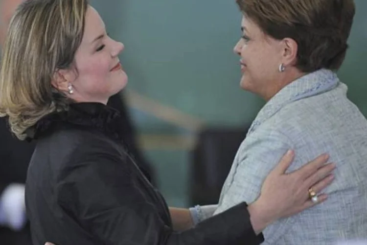 Ao contrário de quase todos os pronunciamentos anteriores no Planalto, Dilma não citou Lula ao falar da nova ministra (Fabio Rodrigues Pozzebom/Agência Brasil)