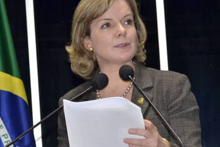 Gleisi Hoffman, que vai suceder Palocci na Casa Civil, é esposa do ministro das Comunicações, Paulo Bernardo (Agência Senado)