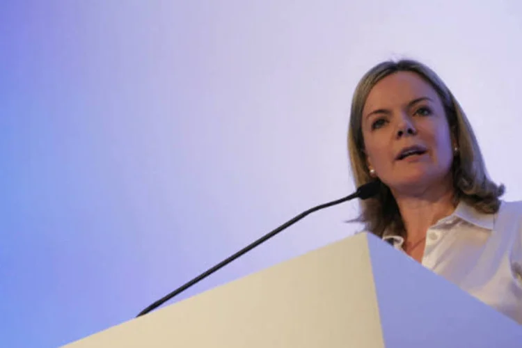 
	Gleisi Hoffmann: &quot;n&atilde;o t&aacute; certo ainda, se seguirmos as coisas, o caminho natural, &eacute; muito poss&iacute;vel que a Gleisi seja candidata, mas isso n&atilde;o est&aacute; definido, n&atilde;o&quot;, disse Bernardo
 (REUTERS/ Nacho Doce)