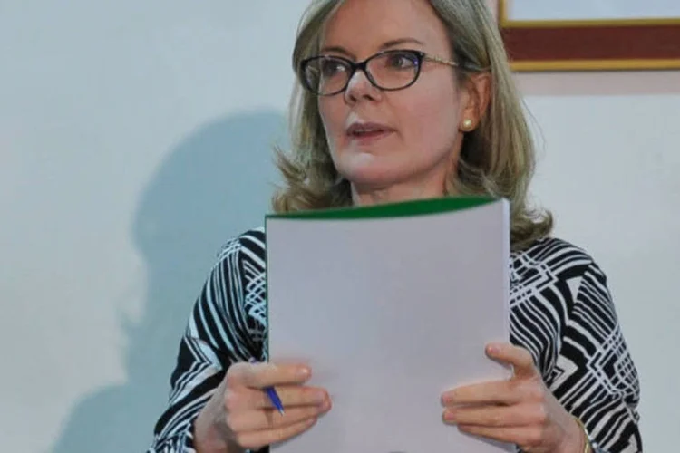 
	Gleisi Hoffman: ministra disse que o governo segue sem bater o martelo sobre os leil&otilde;es das rodovias consideradas menos atraentes pela iniciativa privada
 (Antonio Cruz/ABr)
