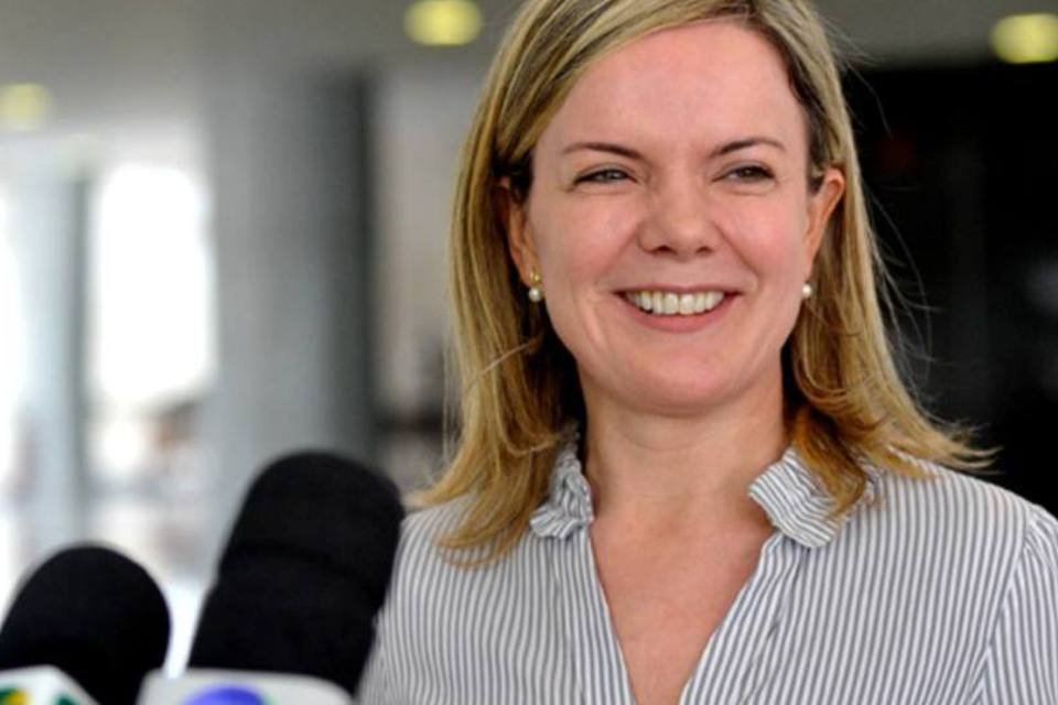 Gleisi Hoffmann quer sair da Casa Civil em janeiro