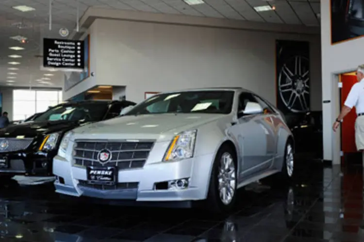Concessionária vende Cadillacs da GM na Califórnia (Getty Images)