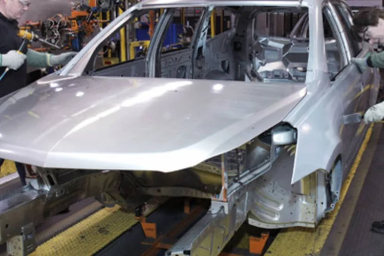 Fábrica da GM nos EUA: duas fábricas fechadas devido aos problemas no Japão