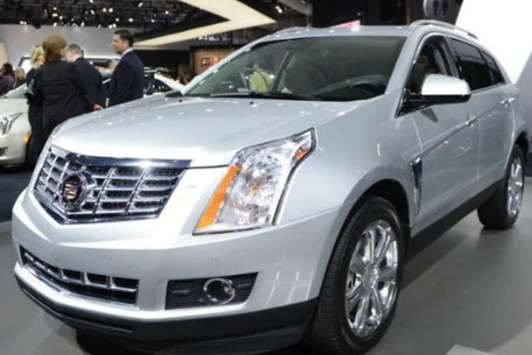 
	A General Motors anunciou nesta quarta-feira um recall para 27 mil ve&iacute;culos Cadillac SRX crossover 2013 em todo o planeta, devido a um problema com os parafusos das rodas
 (AFP / Stan Honda)