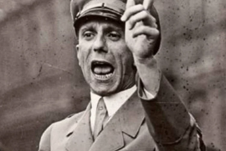 Goebbels: "Pedimos desculpas a nossos leitores por esta publicação contrária à ética", indicou grupo VGTRK, que possui 1,1 milhão de seguidores no Facebook (Wikimedia Commons)