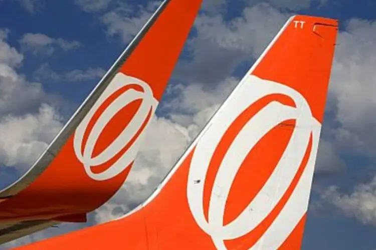A empresa teve problemas com seus voos na última semana e os funcionários ameaçaram entrar em greve (.)