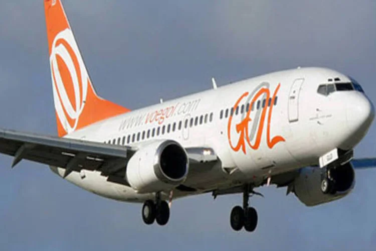 Um voo Gol, que deveria sair para Buenos Aires às 21h30, também foi suspenso (Divulgação)