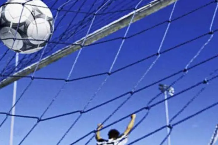 Jogador comemora gol: tecnologia é liberada como tira-teima (Getty Images)