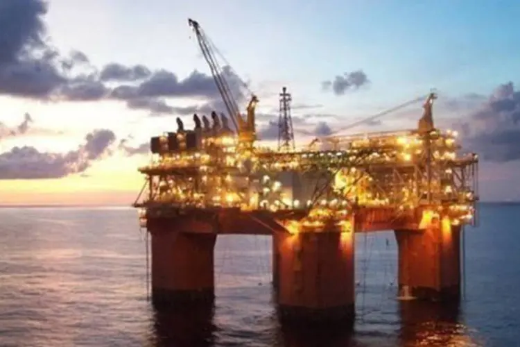 Plataforma de petróleo no Golfo do México: participantes do mercado vão aguardar a cúpula da UE com ansiedade (AFP)