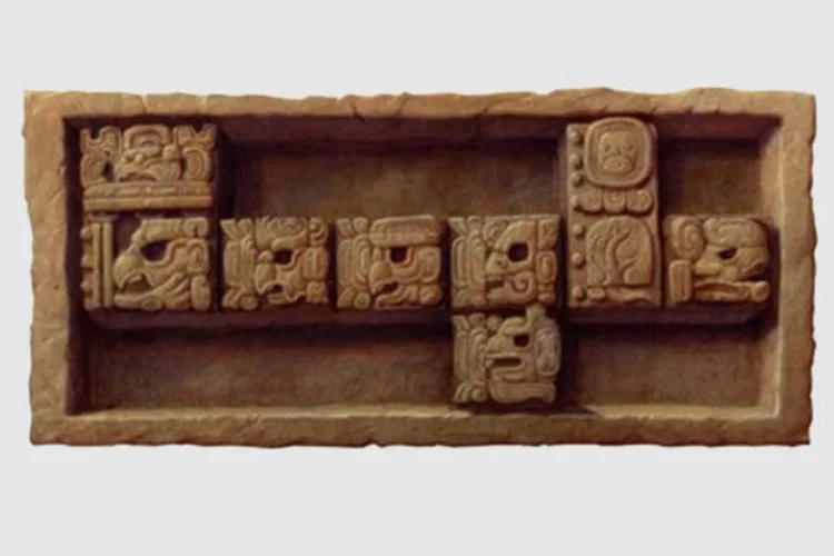 
	Doodle que celebra o fim do calend&aacute;rio Maia: imagem traz a palavra Google esculpida com os tra&ccedil;os da antiga civiliza&ccedil;&atilde;o
 (Reprodução)