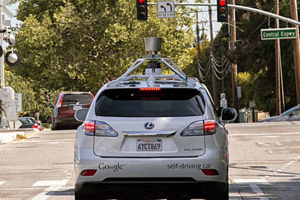 O Google está ensinando seus carros a dirigir em cidades