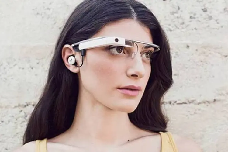 Google Glass: os óculos devem chegar às lojas em 2014 nos Estados Unidos (Divulgação)