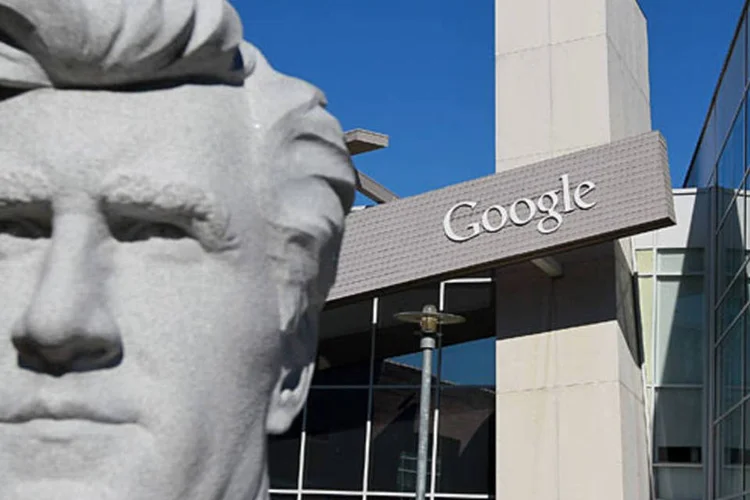 O Google inaugurou seu serviço de pesquisa no Facebook e no Twitter em 2009, mas só agora ele está sendo oferecido aos brasileiros (Justin Sullivan / Getty Images)