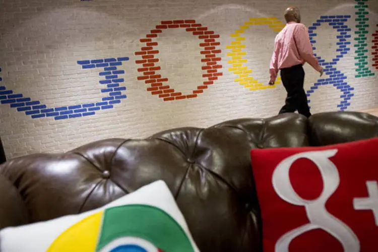 
	Google+ e Google: a rede social da empresa n&atilde;o est&aacute; em uma posi&ccedil;&atilde;o muito confort&aacute;vel
 (Andrew Harrer/Bloomberg)