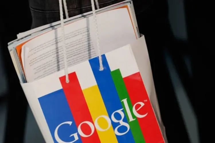 Google: empresa estaria se aproximando de varejistas para implantar o botão "comprar" nos resultados de busca do Google Shopping (Getty Images)