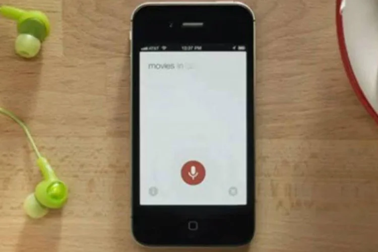 
	Google Voice Search: o novo aplicativo do Google recita respostas a resultados de busca em uma voz que soa humana, semelhante ao Siri
 (Reprodução)