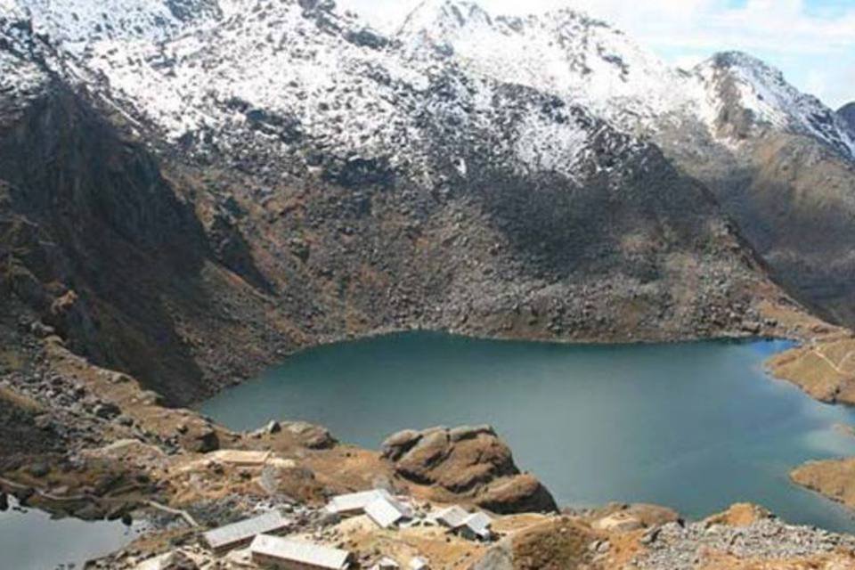 Avalanche no Nepal deixa 8 montanhistas mortos