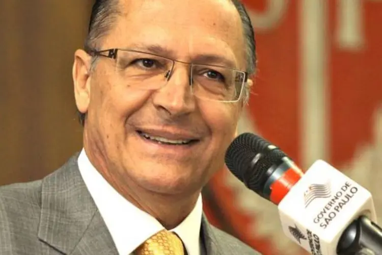 Geraldo Alckmin não quer a volta das bandeiras de mastro (Milton Michida/Gov de SP)