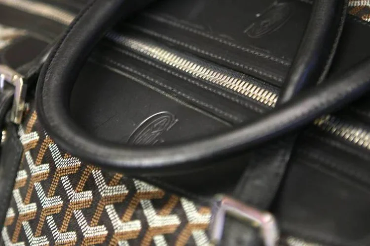 Goyard: o empresário Jean-Michel Signoles, que comprou a empresa em 1998 não revela se deseja vender a companhia que ele revolucionou (Andrew Harrer/Bloomberg News)